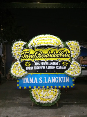 Papan Bunga Duka di Kebun Bunga
